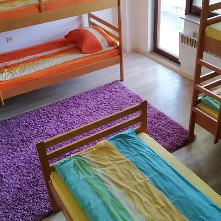 S&m Hostel